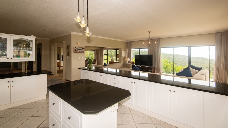 4 Bedroom Property for Sale in Groot Brakrivier Central Western Cape